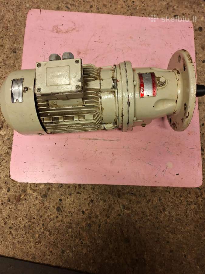 Moto reduktorius 1.5 kw 100aps/min - nuotraukos Nr. 3