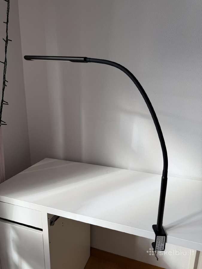 Modernus LED šviestuvas darbo stalui