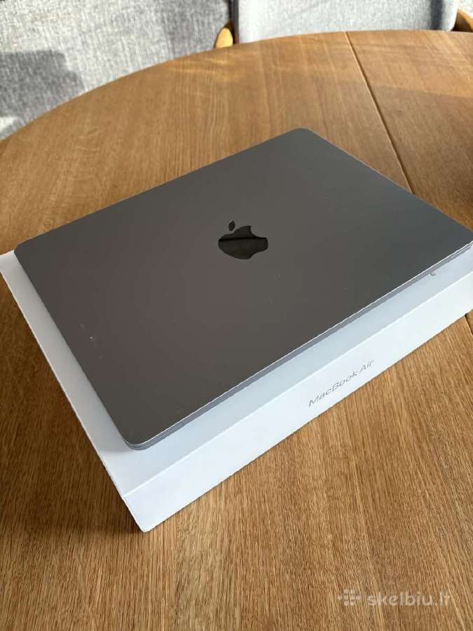 Parduodamas geros būklės MacBook Air M2 8gb/ 256gb