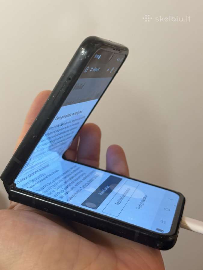 Samsung flip 3 atlenkiamas telefonas