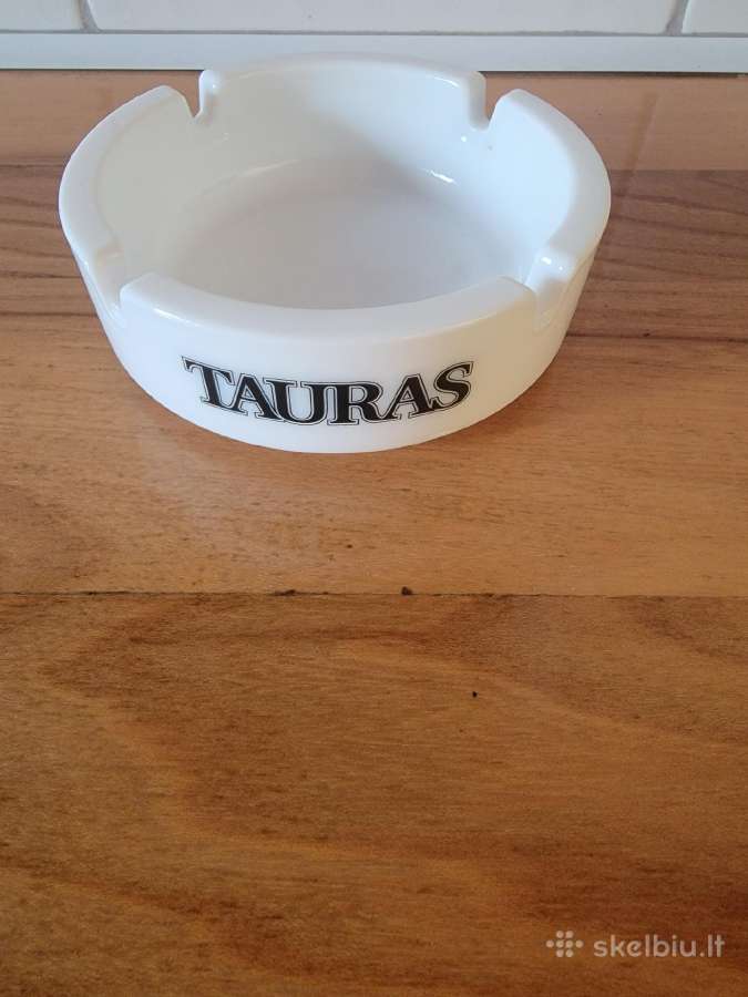 Tauras prekės ženklo peleninė