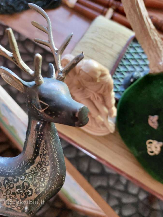 Bronzine labai grazi statulele