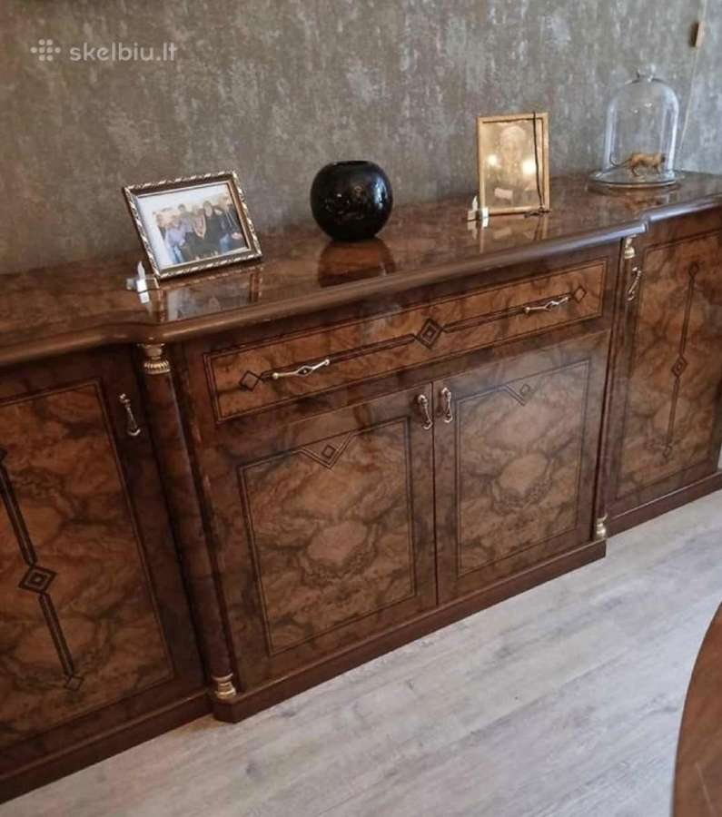 Prabangi itališka klasikinio stiliaus komoda