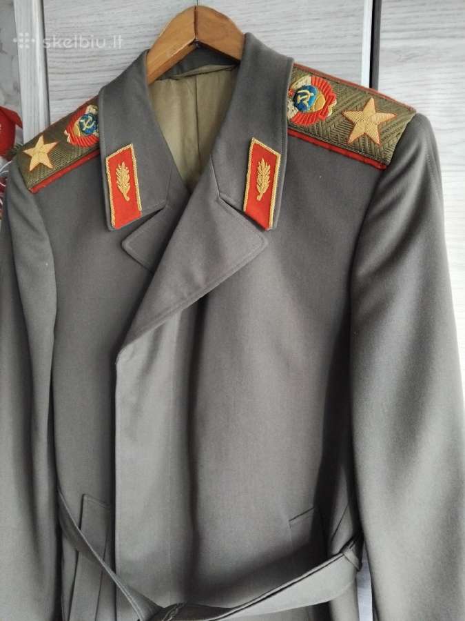 Maršalo paltą.