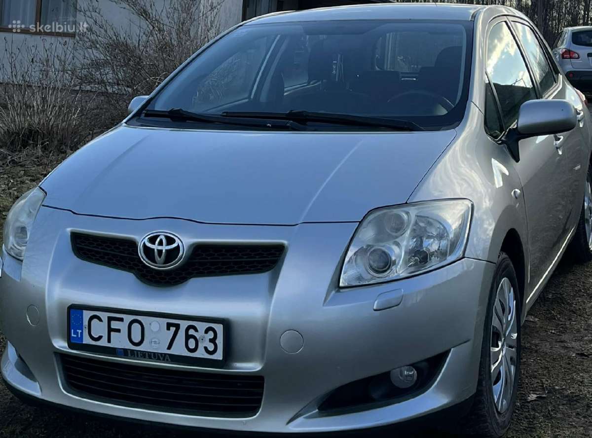 Parduodame Toyota Auris