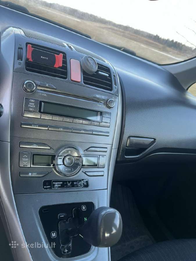 Parduodame Toyota Auris - nuotraukos Nr. 9