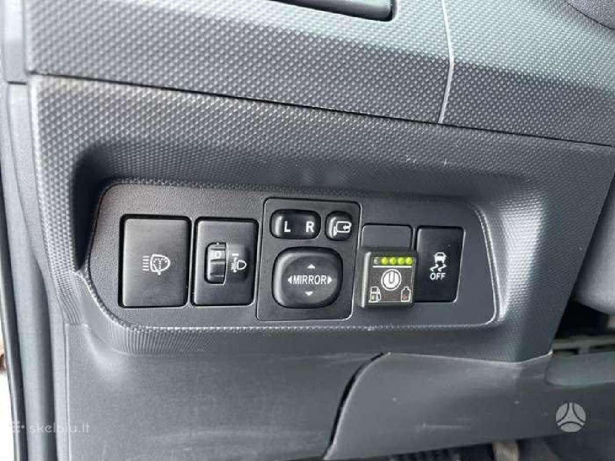 Parduodame Toyota Auris - nuotraukos Nr. 14