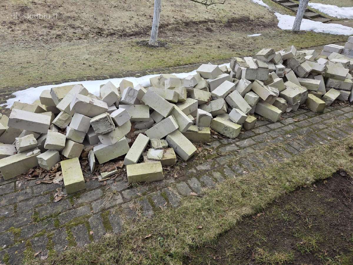 Dovanoju silikatines plytas