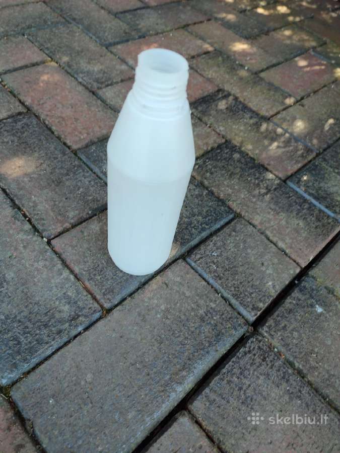 0.5 ltr.plastikiniai indai.