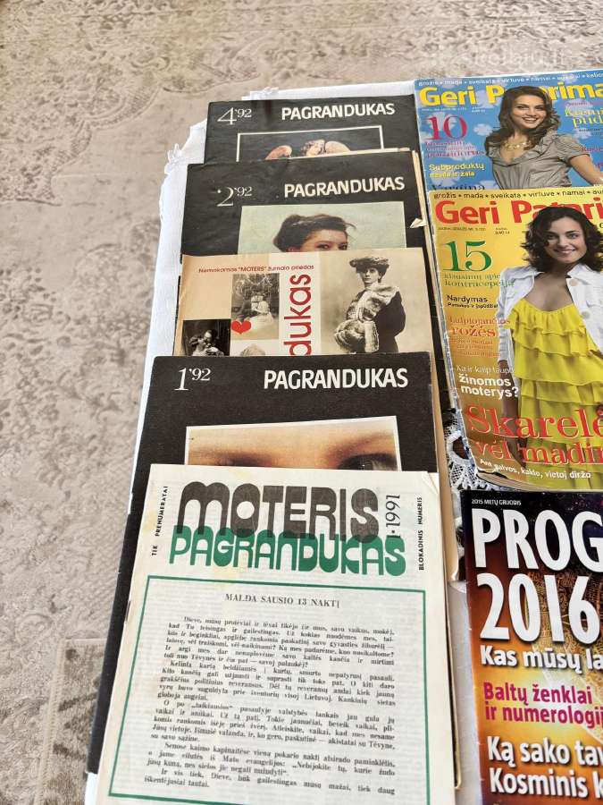 Parduodami laikraščiai ir žurnalai - nuotraukos Nr. 36