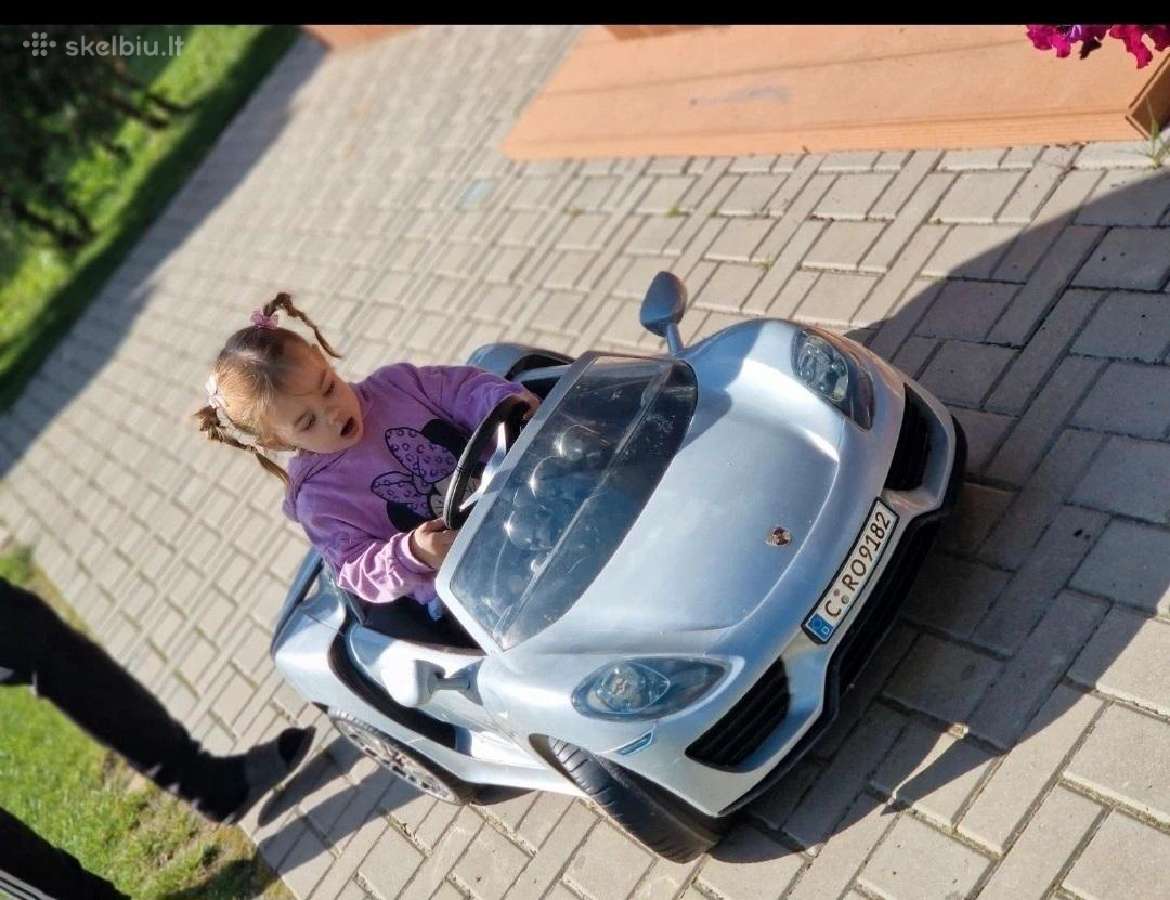 Vaikiškas Porsche elektromobilis