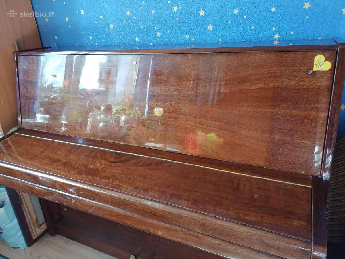 Pianinas Riga