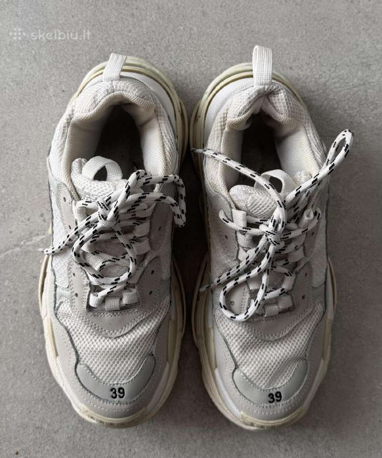 Nešioti Balenciaga Triple S kedai moterims - nuotraukos Nr. 6