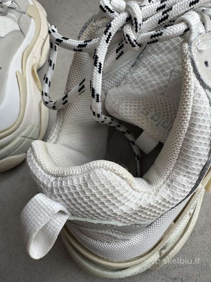 Nešioti Balenciaga Triple S kedai moterims - nuotraukos Nr. 9