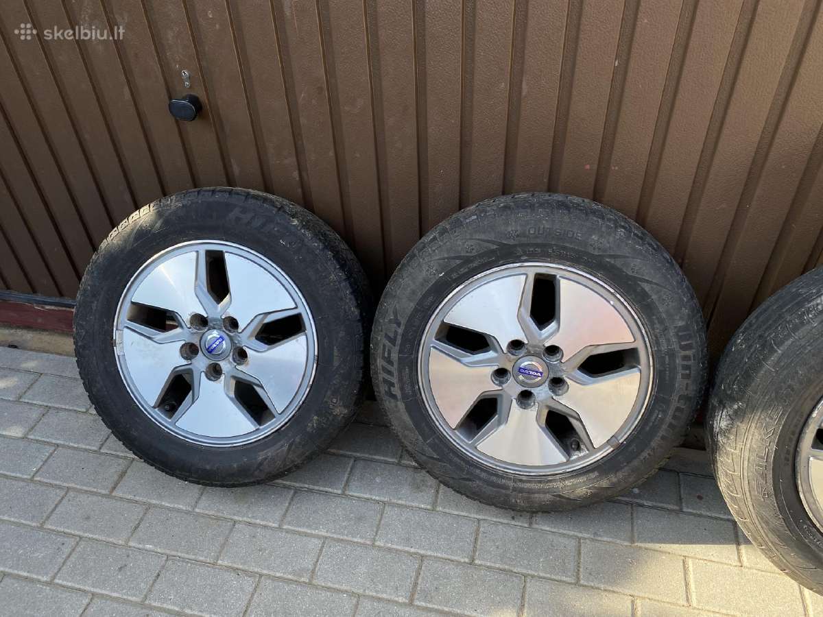 Volvo ratlankių komplektas