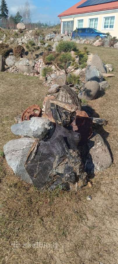 Akmenys lauko rieduliai lanshaftui
