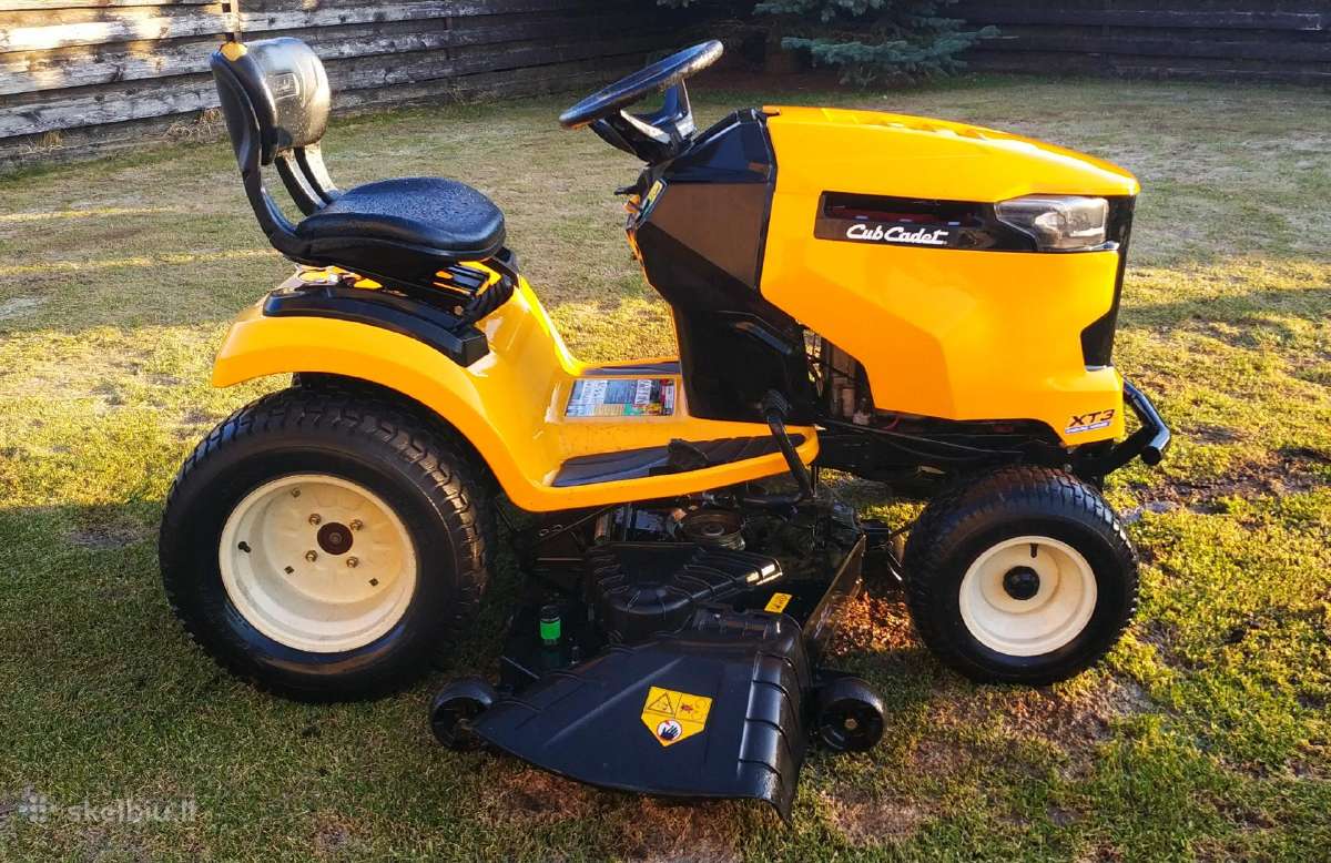 Cub Cadet Xt3 dideli ratai