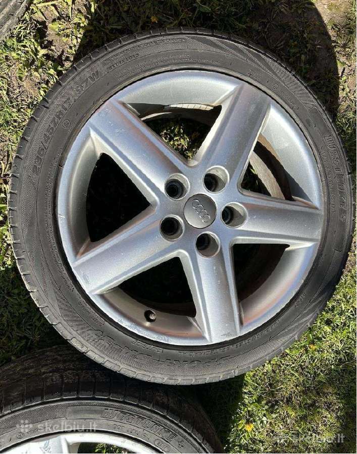 Audi A4 R17/r16 lieti ratai su padangom.