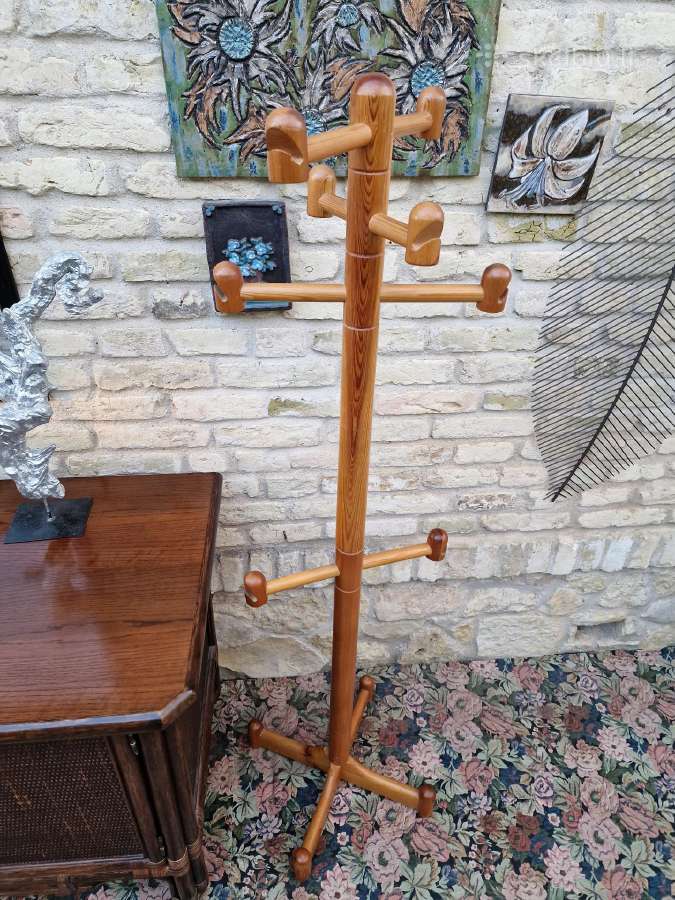 Vintažinė mid century rūbų kabyla