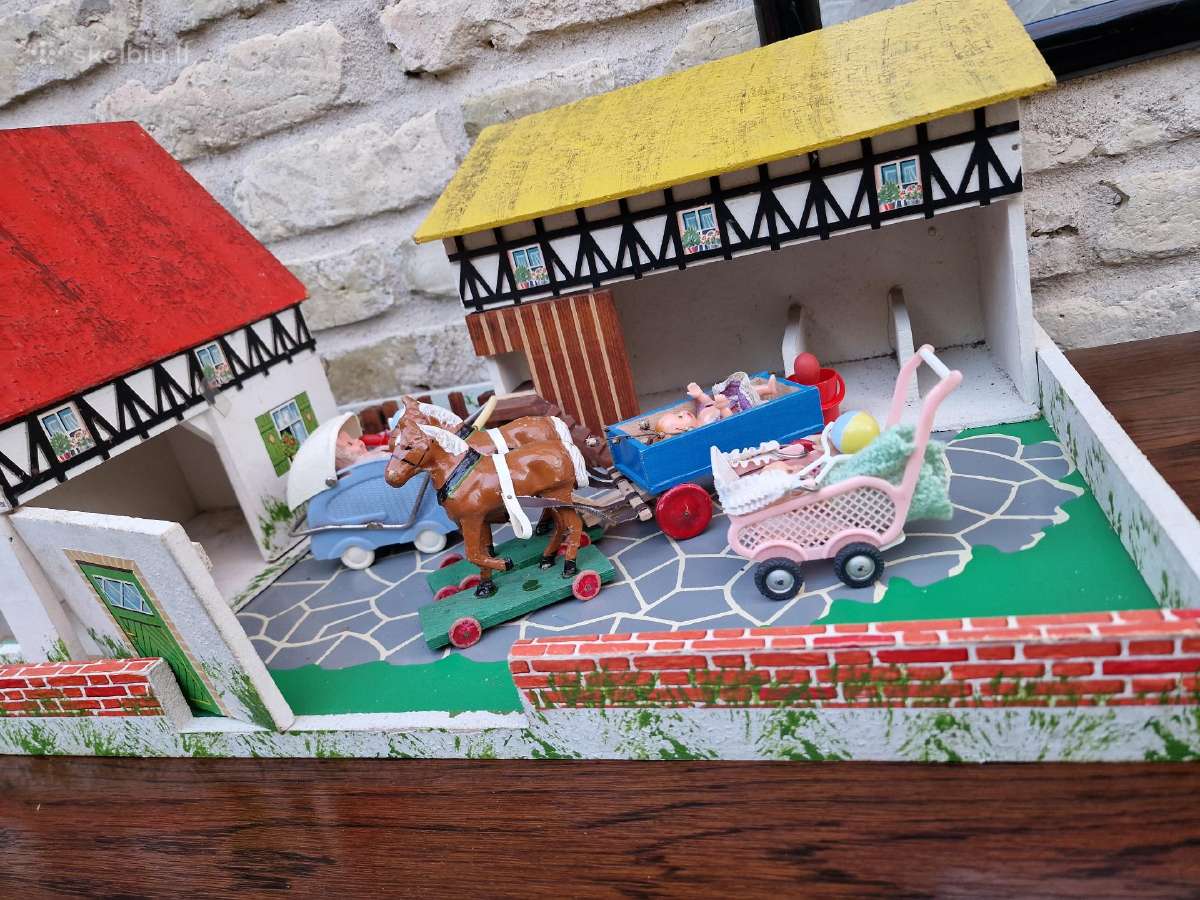 Vintažinis mid century lėlių namas su tvarteliu - nuotraukos Nr. 26