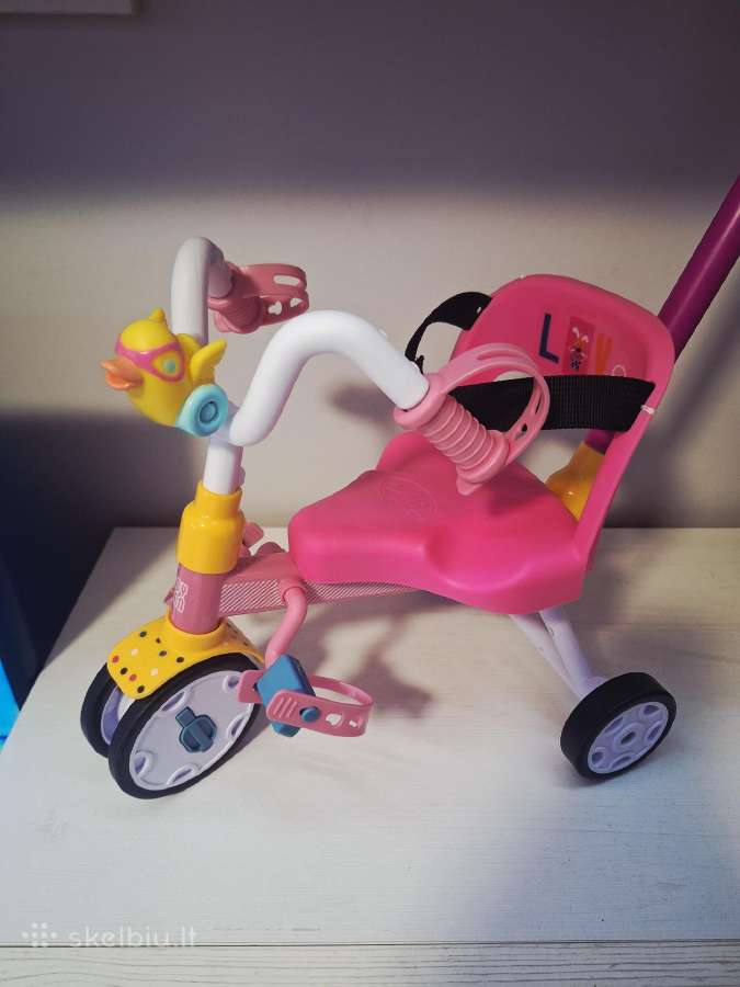 Baby born daiktai