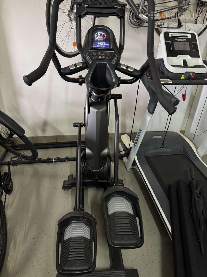 Bowflex Max M8 Elipsinis Treniruoklis