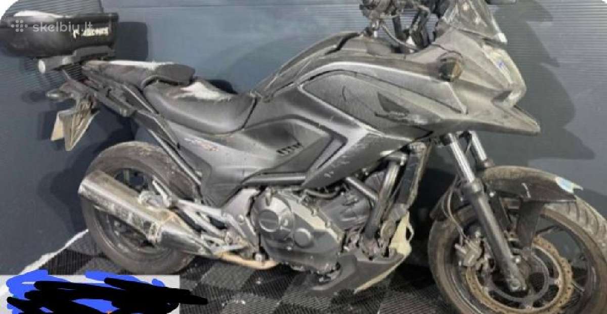 Parduodu dalimis Hondanc750x