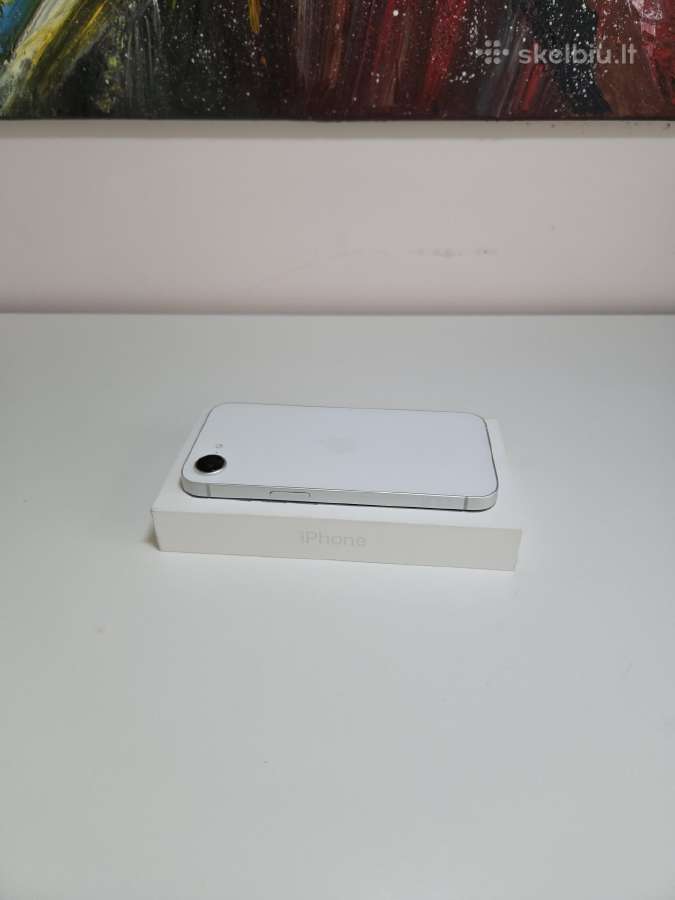 Apple iPhone 16e