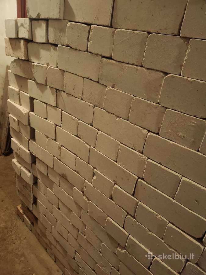Pilnavidurės baltos silikatinės plytos