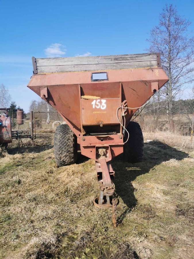 Parduodu trašų barstytuvą Mvu-6