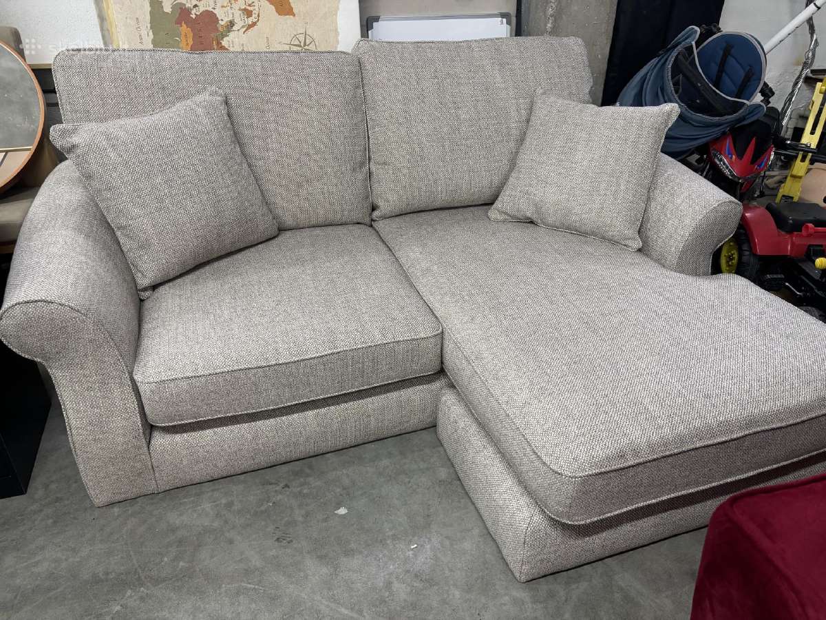 Sofa kampas nauja