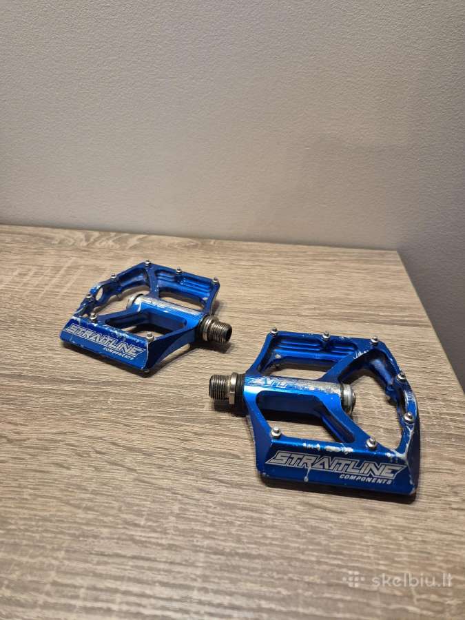Straitline Amp pedalai