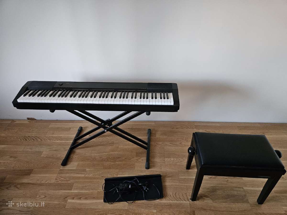 Pianinas Casio Cdp 130 su stovu, suoliuku
