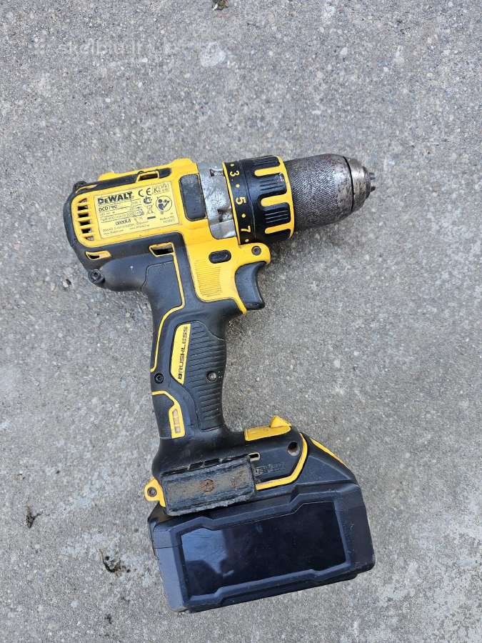 Dewalt Dcd790 su baterija