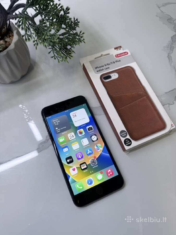 iPhone 8 Plus 64 GB, 100% baterija