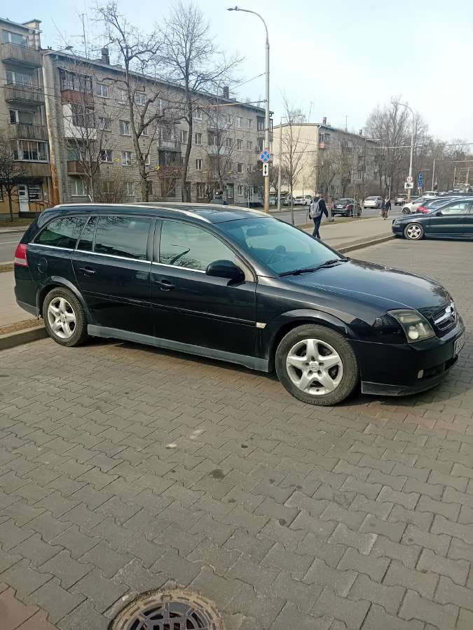 Parduodamas Opel "Vectra" 2004 m., 1.9l, 110 kw