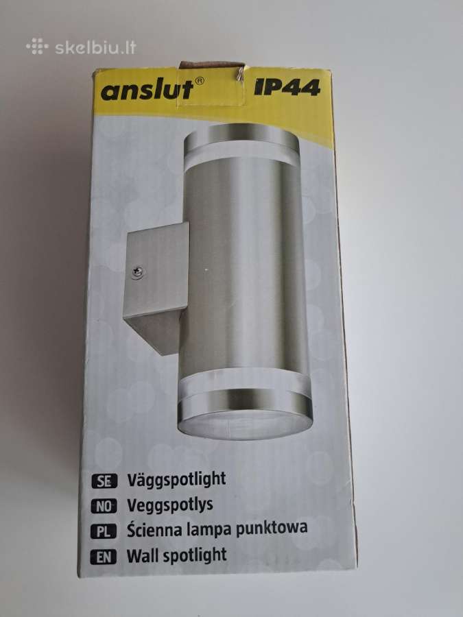 Sieninis lauko ir vidaus šviestuvas,su lemputemis