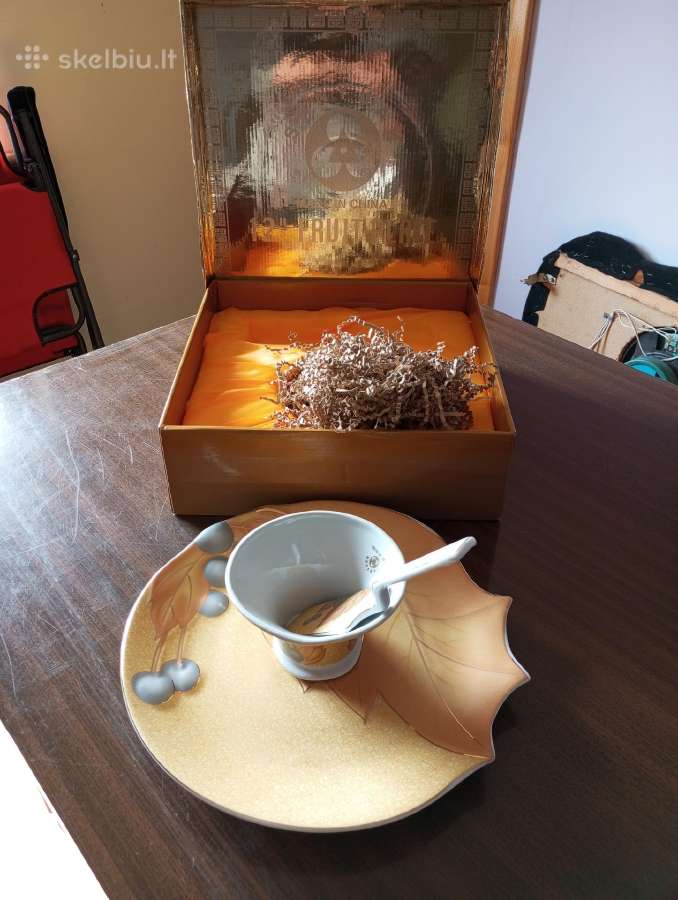 Lėkštė desertui su priedais