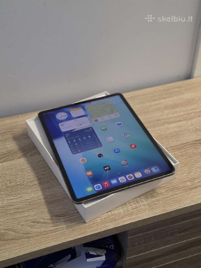 Apple iPad Pro (12.9-inch, 6th generation) (2022)