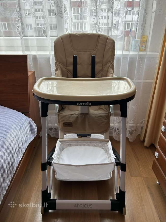 Maitinimo kėdutė Carrello Apricus