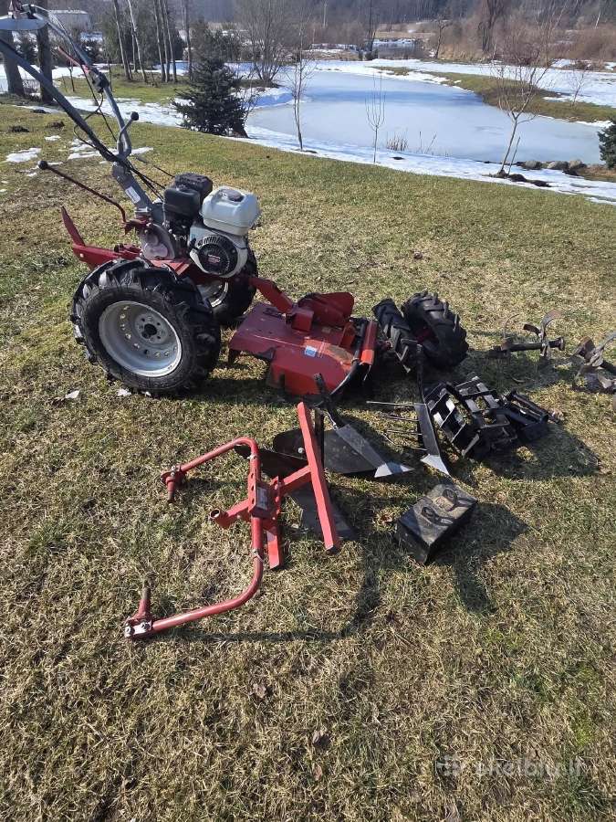 Mobil K motoblokas su Honda varikliu Mulčeriu ir