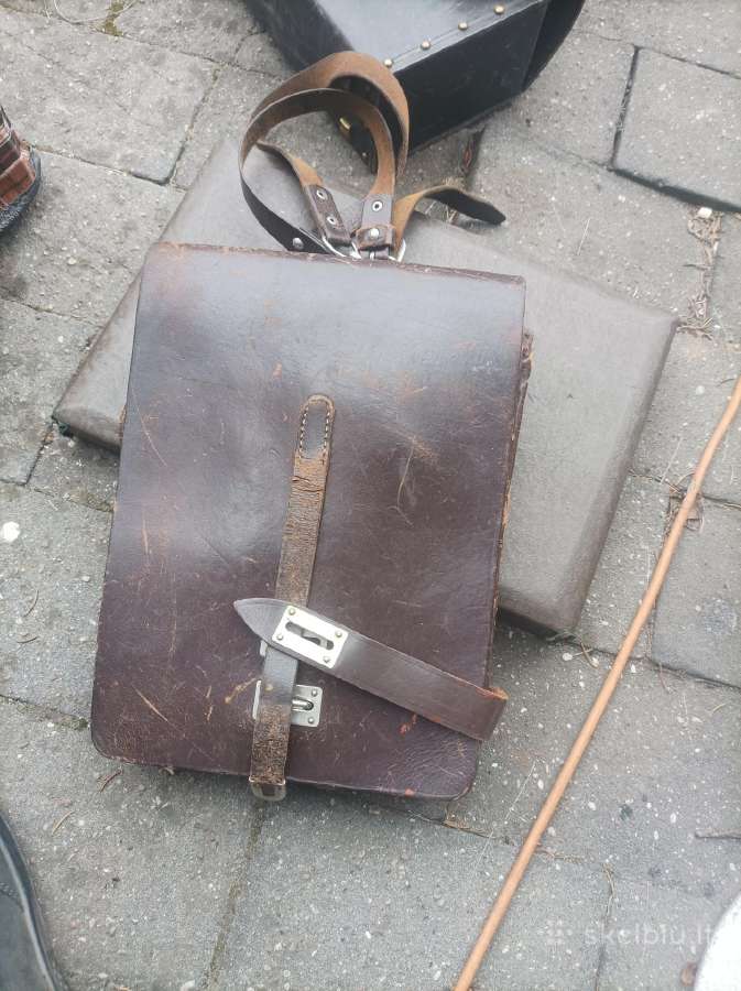 Antikvarine karininko plancete