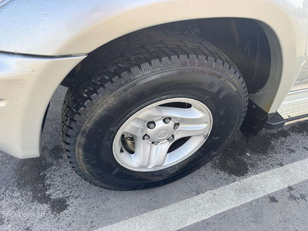 Toyota Land Cruiser 90 - nuotraukos Nr. 11