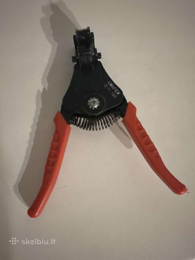 Parduodu Knipex laidų nužievinimo reples