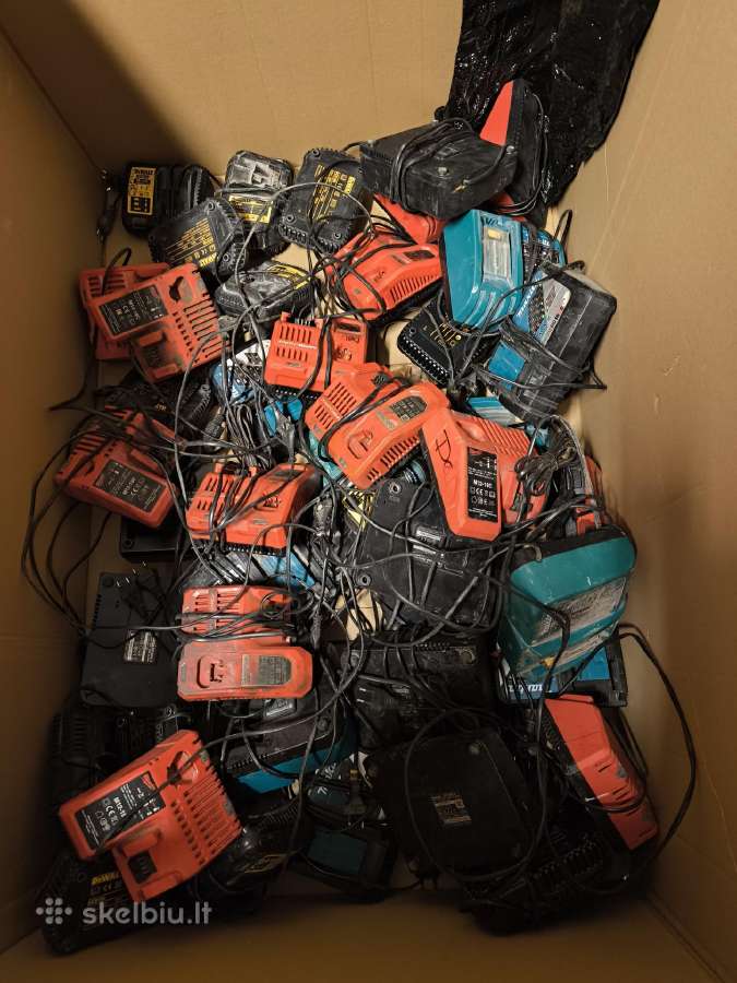 Makita milwaukee dewalt bosch pakrovejai