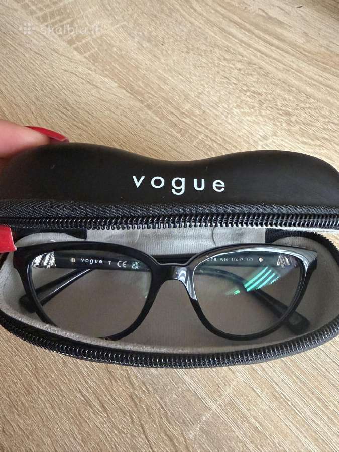 Vogue akiniai su dioptrijomis