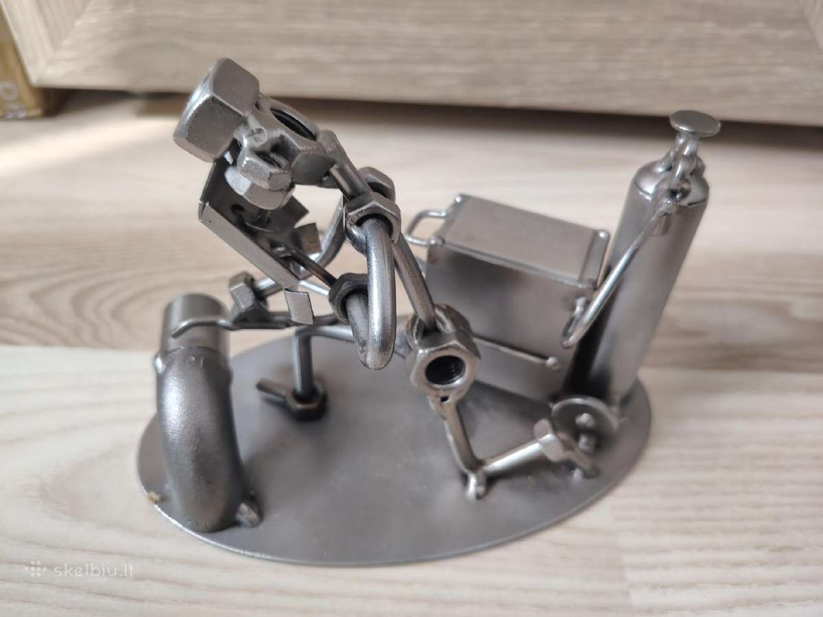 Suvirintojo skulptura