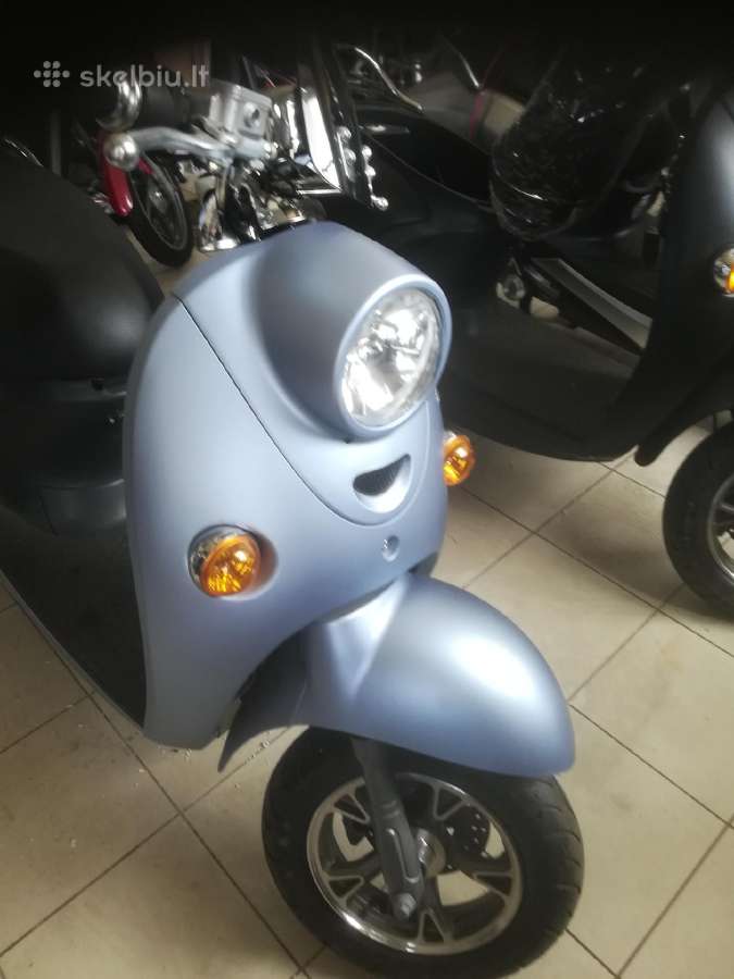 Naujas elektrinis motoroleris Minerva - nuotraukos Nr. 5