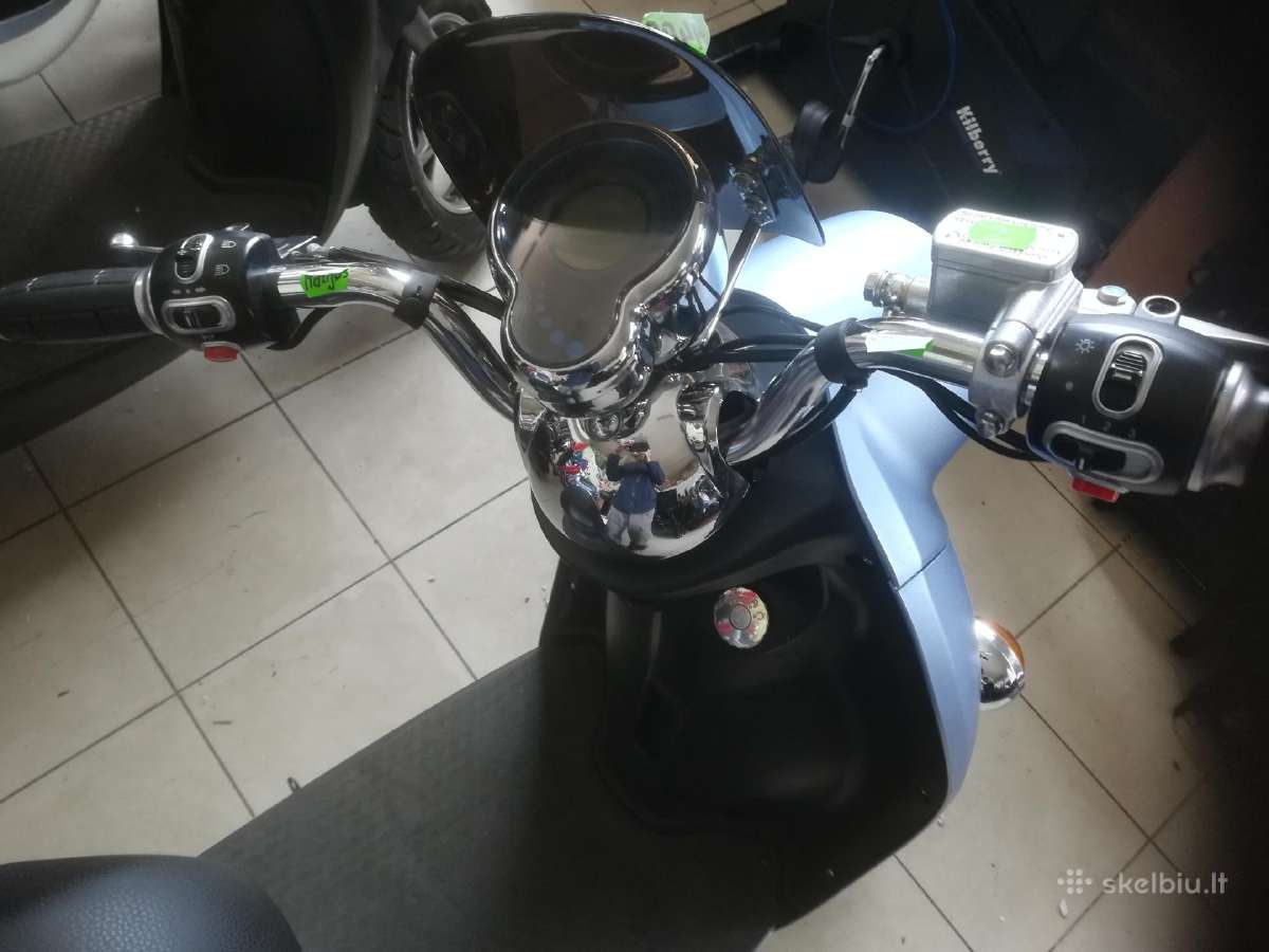 Naujas elektrinis motoroleris Minerva - nuotraukos Nr. 10