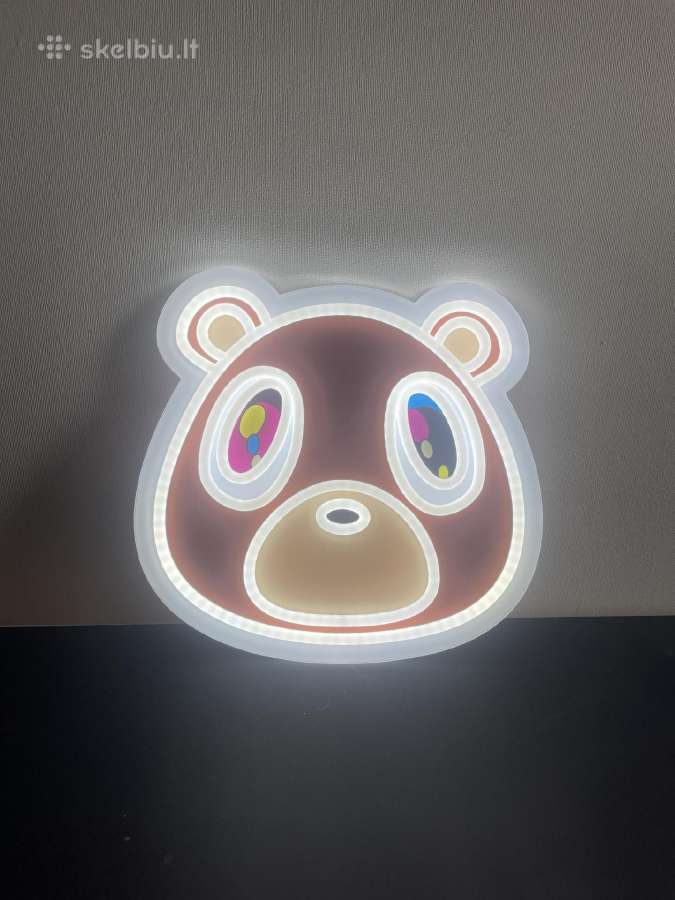 Kanye West neoninis sviestuvas